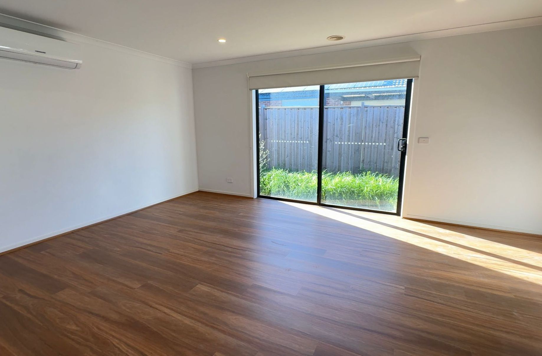 14 Yard St, Mambourin