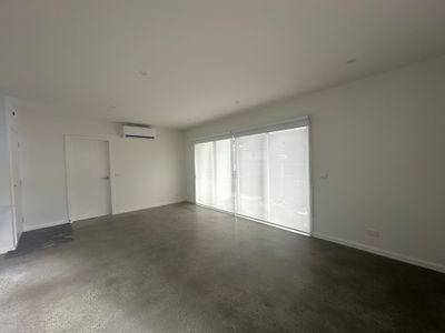 2 / 24 Willana Avenue, Hamlyn Heights