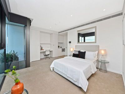 1104B / 2 Chippendale Way, Chippendale