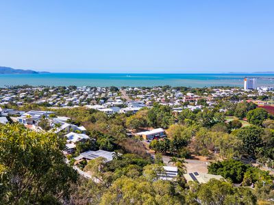3 Glamis Court, Castle Hill