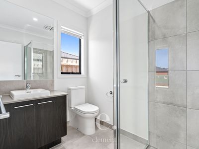 5 Paradise Circuit, Armstrong Creek