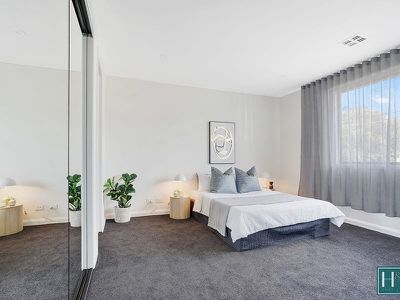 25 MILLICENT AVENUE, Bulleen