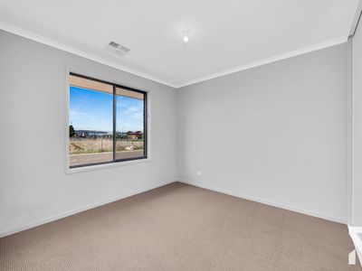 101 Newton Boulevard, Munno Para