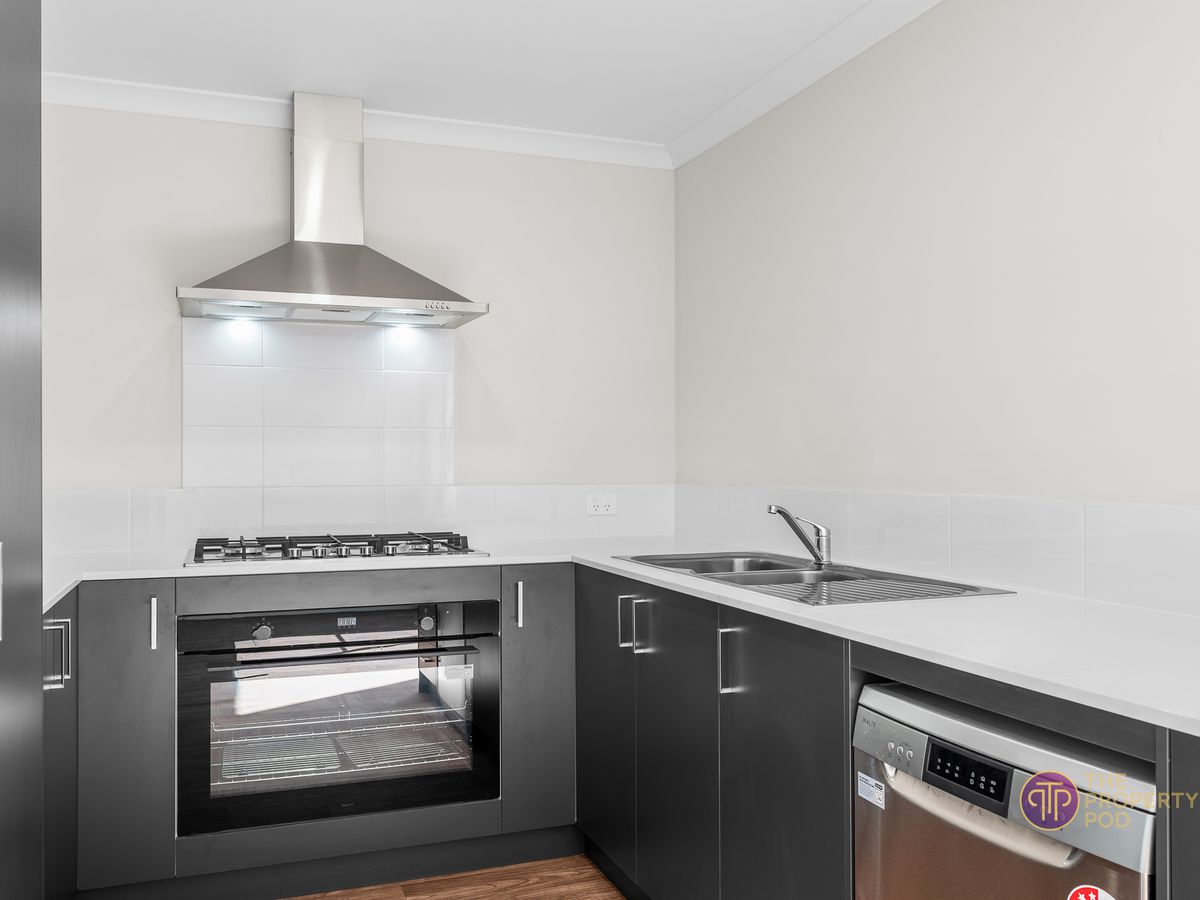 15 Gainford Way, Ridgewood