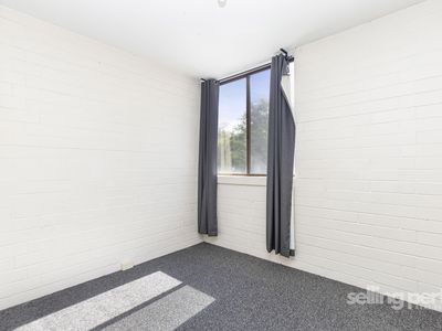 111b / 19 Herdsman Parade, Wembley