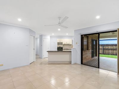 5 Oakblue Drive, Mount Sheridan