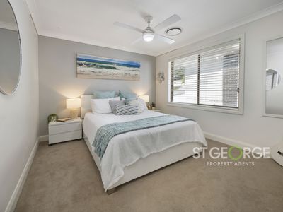 14 Rocklea Crescent, Sylvania