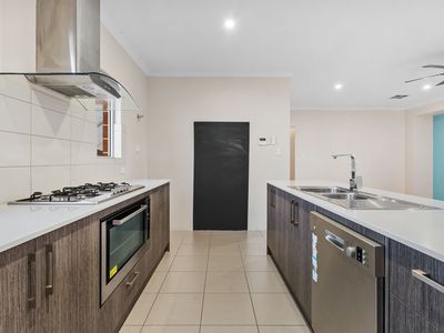 69 Thornbill Crescent, Coodanup