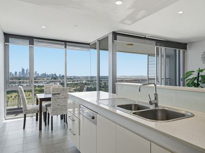 1401 / 30 The Circus, Burswood