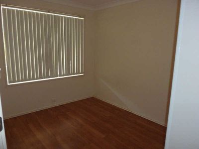4 Avon Place, Forster