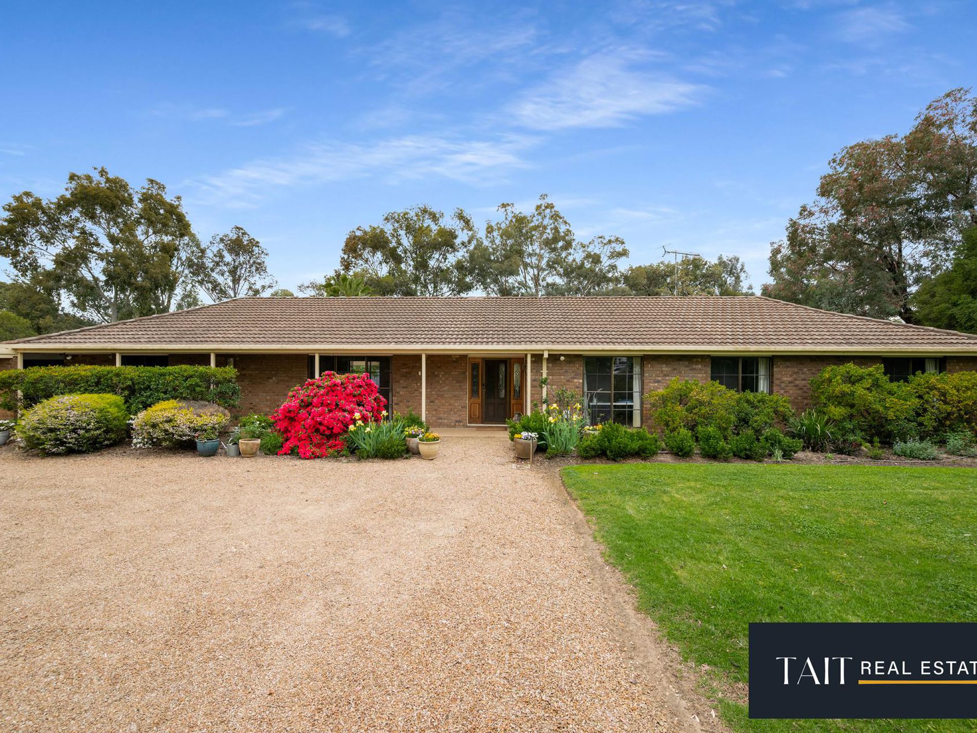 65 Waldara Drive, Waldara