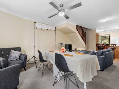 2 / 44 Key Street, Morningside
