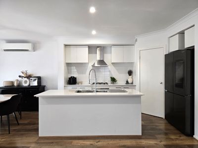 37 Anniversary Avenue, Wyndham Vale