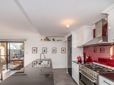 28 Helmsley Parkway, Alkimos