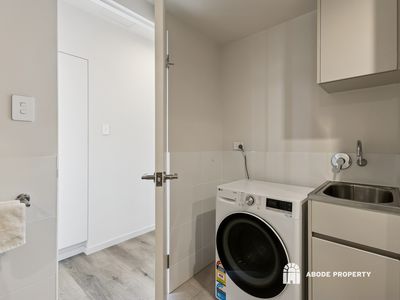 304 / 31 Rowe Avenue, Rivervale