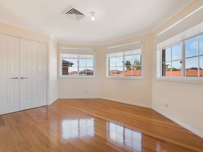 64 Greenway Drive, West Hoxton