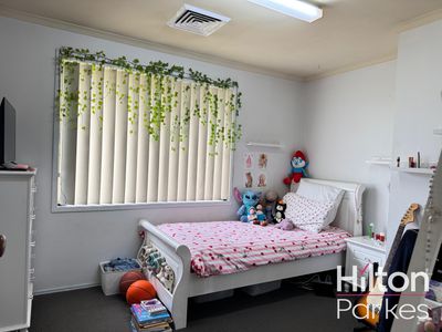 50 Linde Road, Glendenning