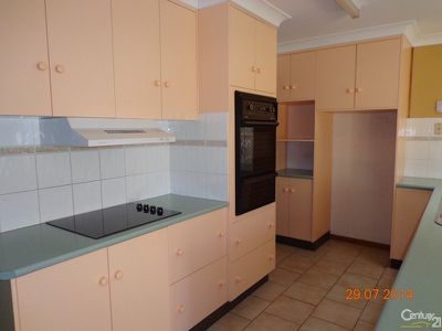 8 Twickenham Drive, Dubbo