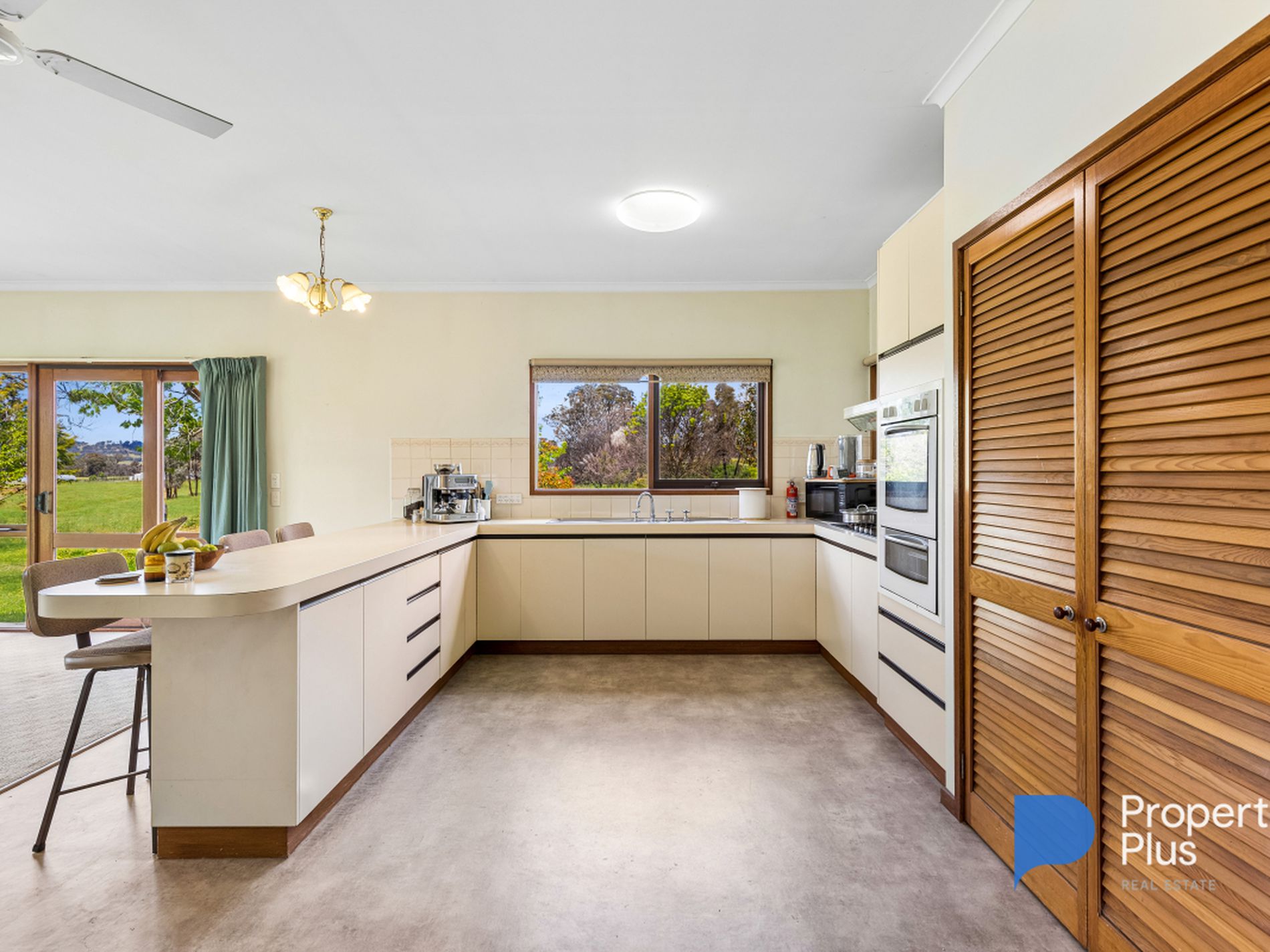 3932 Harmony Way, Harcourt North