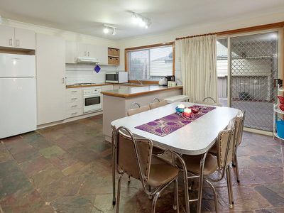 14 THOMAS PLACE, Wodonga
