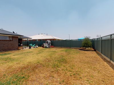 4 Waterfall Crescent, Dubbo