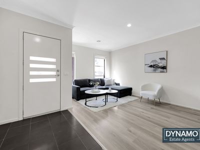 24 Huntingfield street, Craigieburn