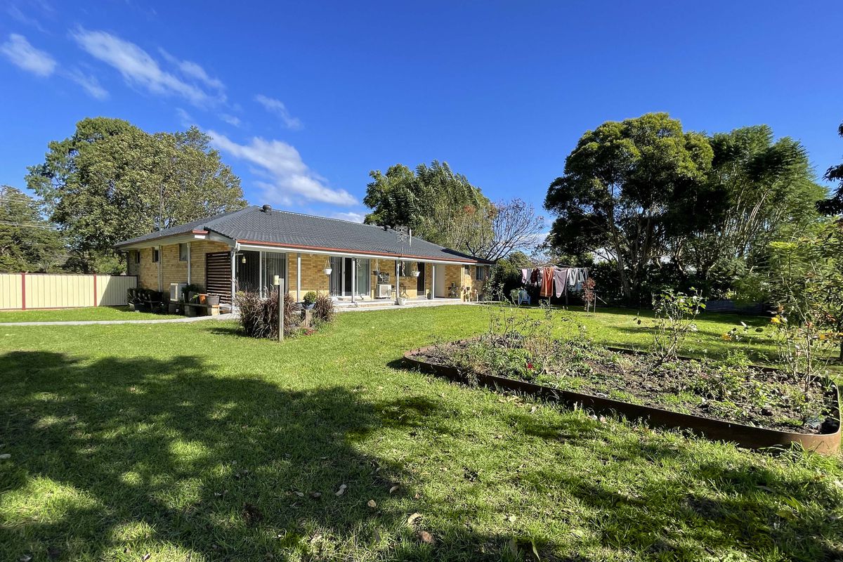 7 East Combined Street, Wingham
