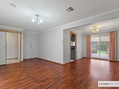 12 Greenshank Court, Werribee