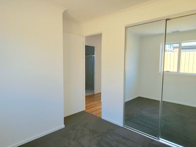 7 Sheniz Avenue, Fraser Rise