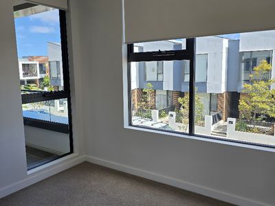 214 / 3-5  Panama Drive, New Port