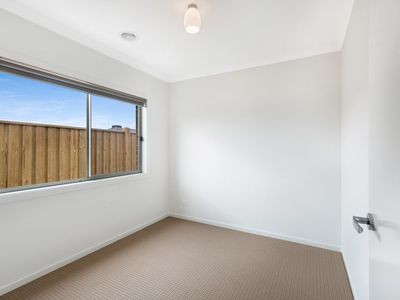 13 Ambient Way, Point Cook