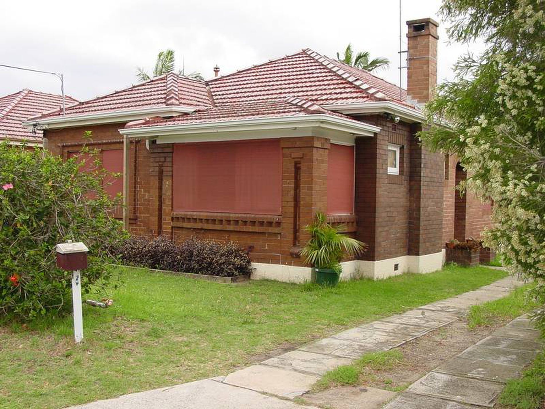 4 Lakeside Avenue, Monterey