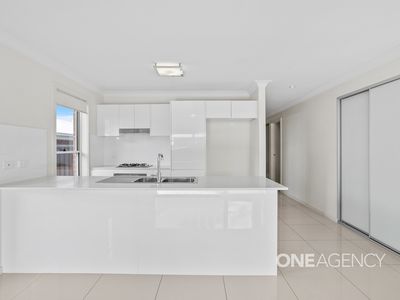 4 / 102 Kanahooka Road, Kanahooka