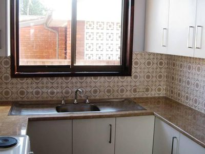 2 / 18 Shellharbour Road, Warilla