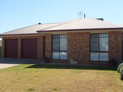 18 Ronald Street, Dubbo