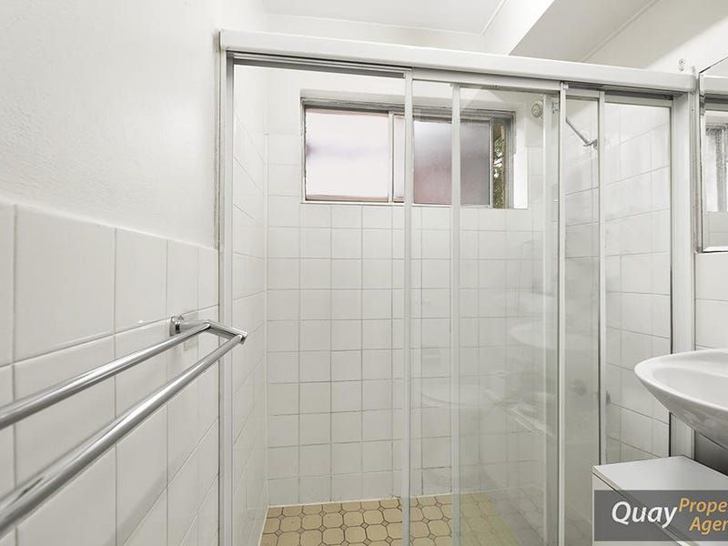 4 / 21 Lachlan  Street, Warwick Farm