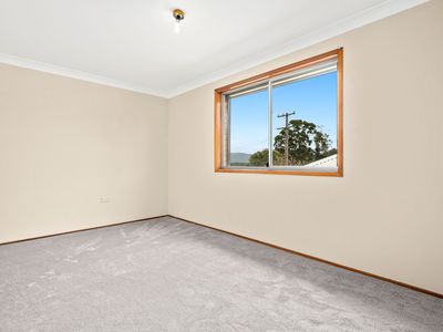 14 The Boulevarde, Oak Flats