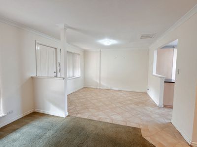 8 / 243 Piccadilly Street, West Lamington