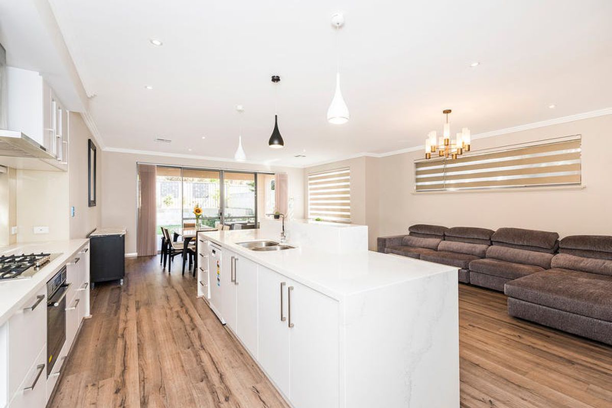 2A Genesta Crescent, Dalkeith