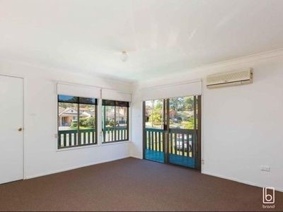 26 Campbell Parade, Mannering Park