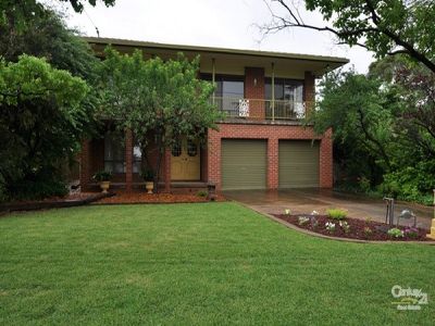 63 Stonehaven Avenue, Dubbo