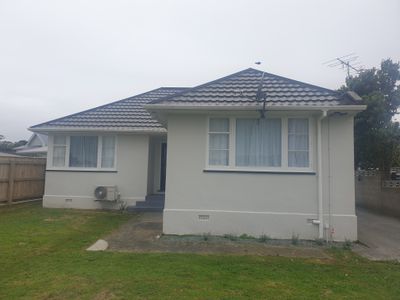 23 Main Road, Titahi Bay