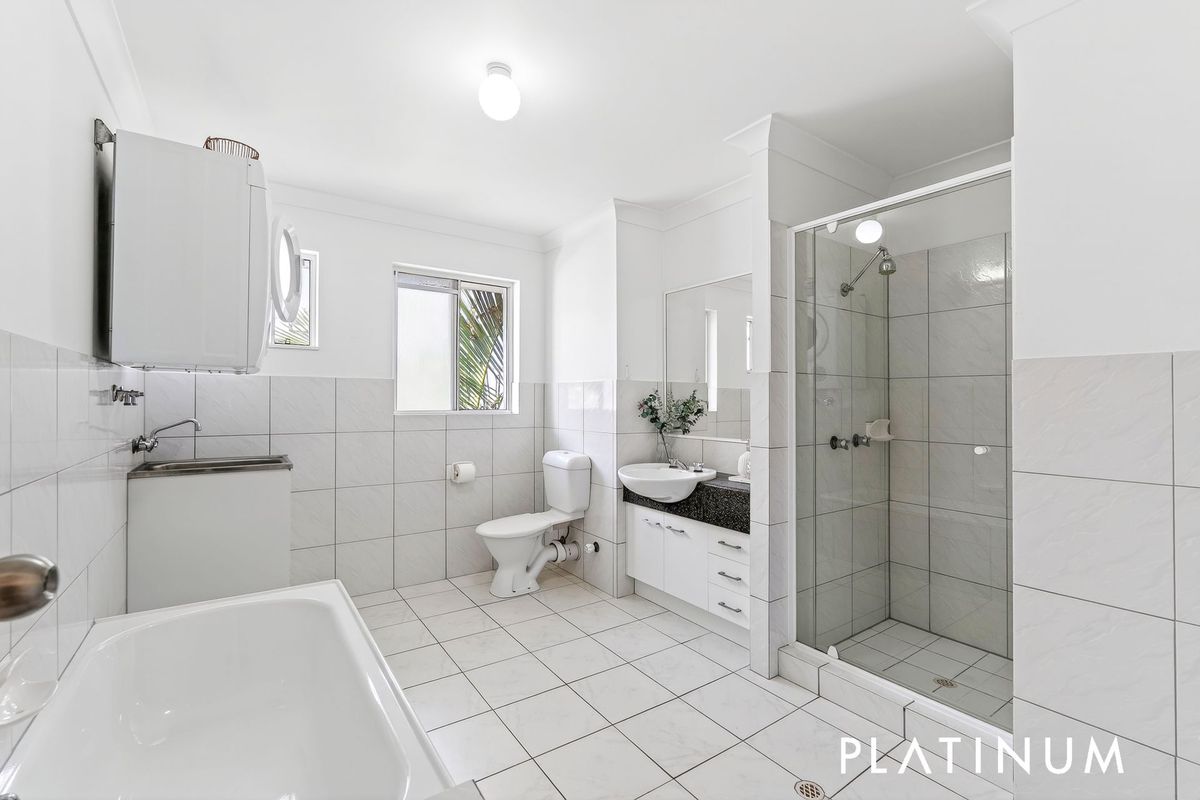 7 / 241 Golden Four Drive, Bilinga