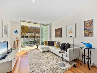 9 / 19 Young St, Neutral Bay