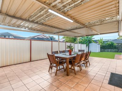 9 Yerrinbool Cl, Prestons