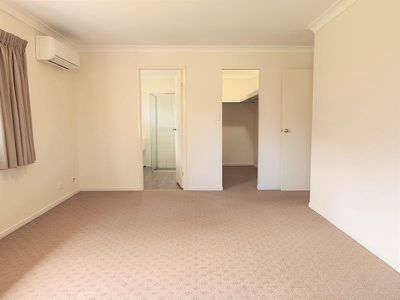 33 Carnaby Street, Macgregor