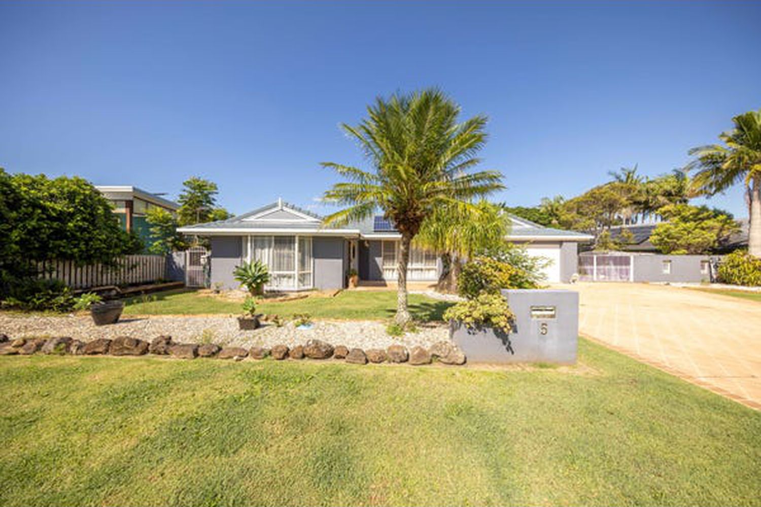 5 Montwood Drive, Lennox Head Katrina Beohm Real Estate