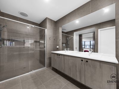 56 Carnelian Circuit, Clyde North