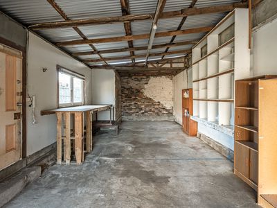 6 Napoleon Street, Youngtown