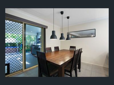 7 Rainbow Circuit, Coomera Waters
